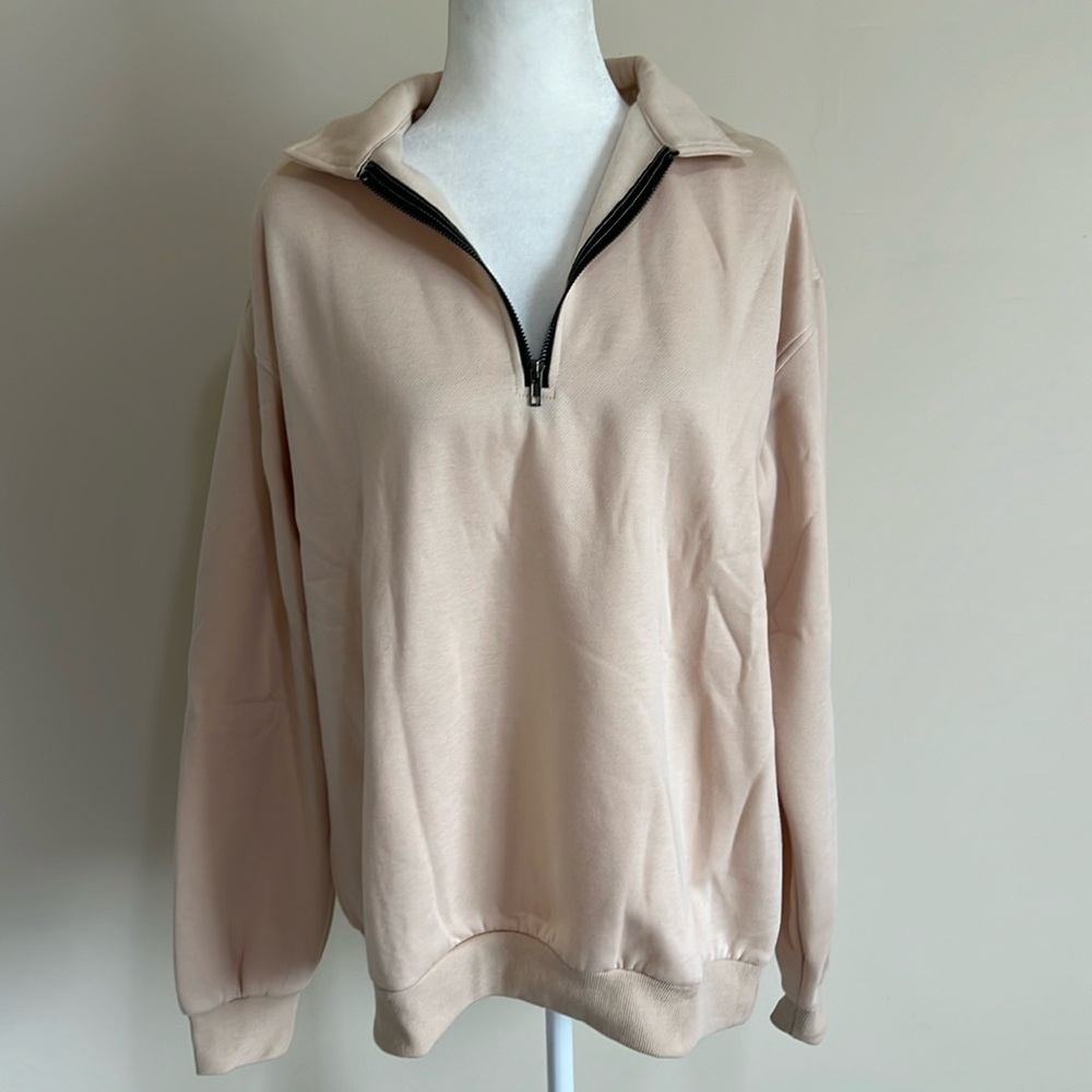NWOT, Large Women’s Oversized Sweatshirt Collar Quarter 1/4 Zipper Pullover.